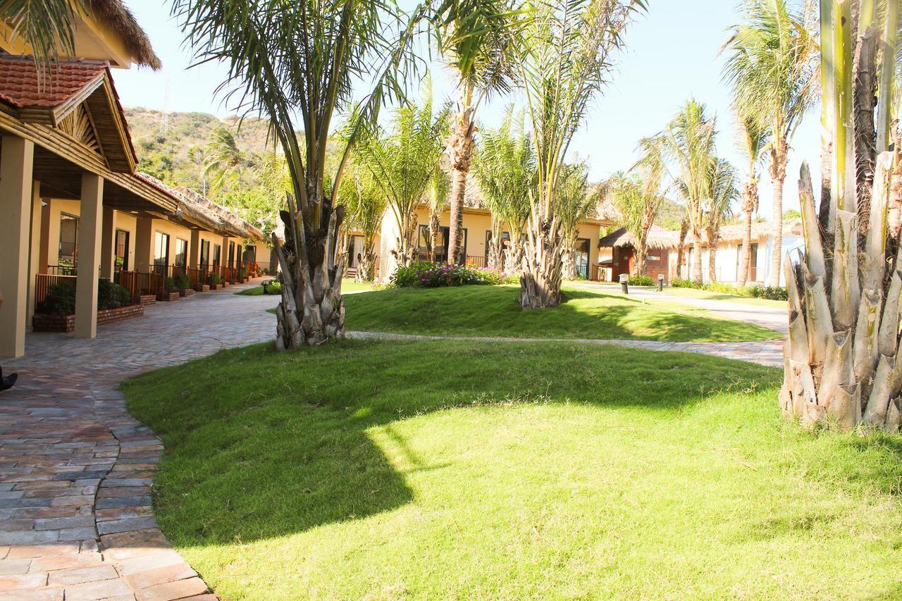 Eagles Beach Resort Phan Thiet Exterior foto